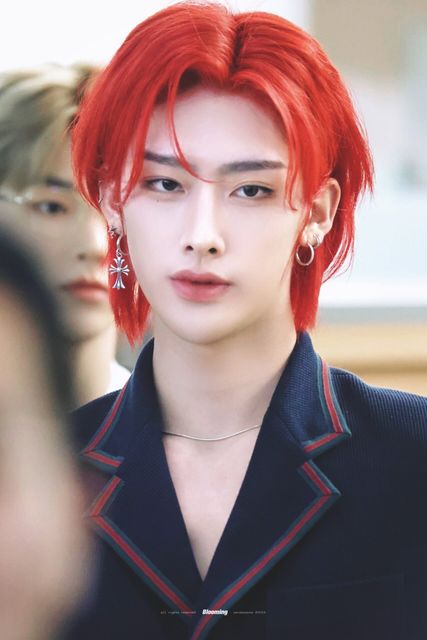 240310-ZEROBASEONE-Ricky-at-Incheon-International-Airport-documents-3